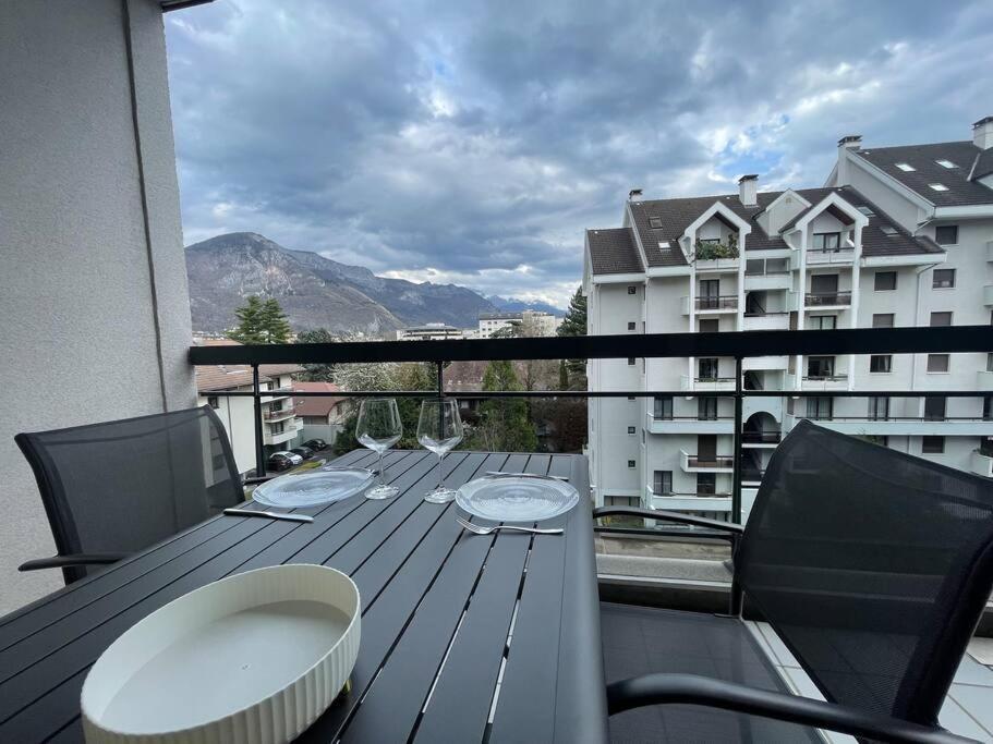 Appartement Le Mont-veyrier, Parking Et Vue